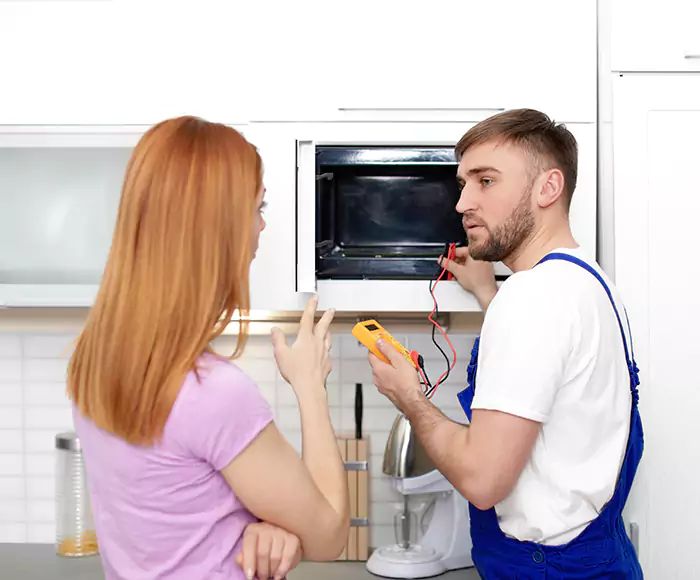 Skilled Microwave Service: Your Certified Microwave Purchase and Installation in Chelsea, MA